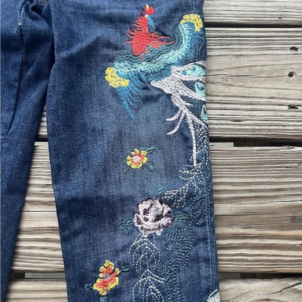 Free People Dark Blue Embroidered Skinny Jeans Size 26 - Picture 3 of 4